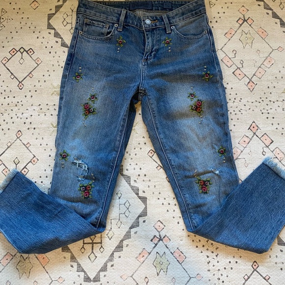 Lucky Brand Embroidered Jeans - Picture 1 of 4